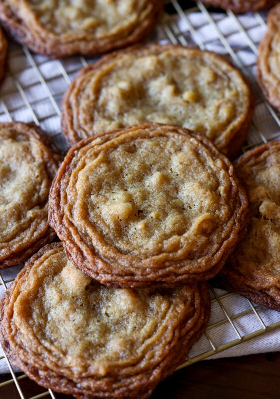 Chewy Walnut Cookies