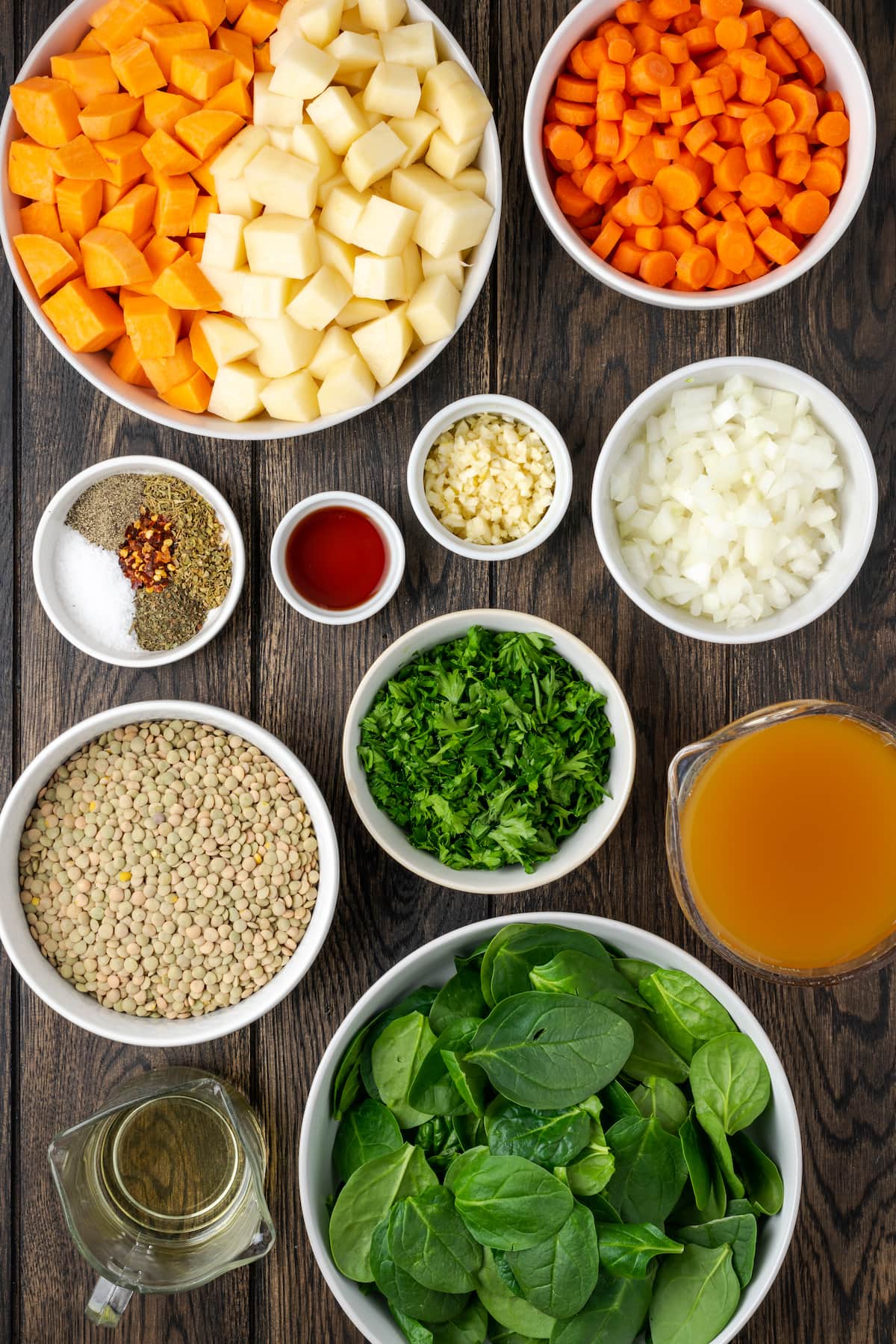 The ingredients for slow cooker lentil soup.