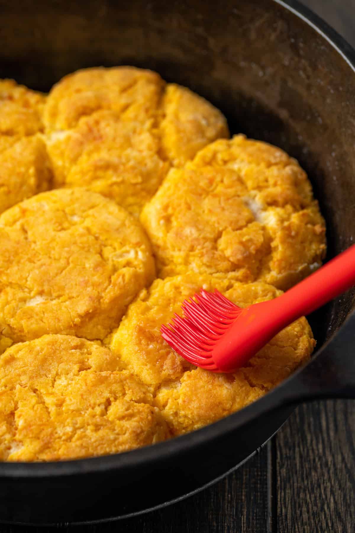 Flaky Butter Biscuits in Cast Iron Skillet - Easy Homemade Biscuits