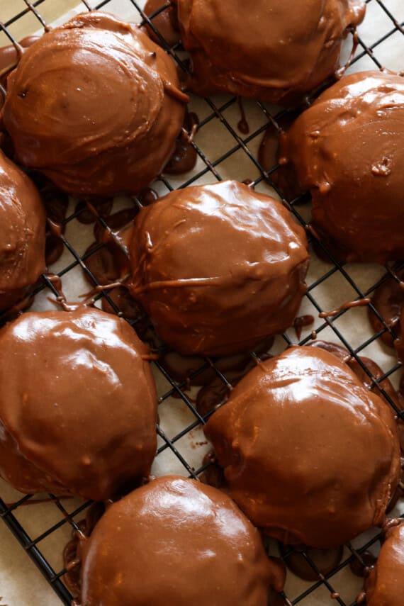 Overhead image of Texas sheet cake cookies on a wire rack.